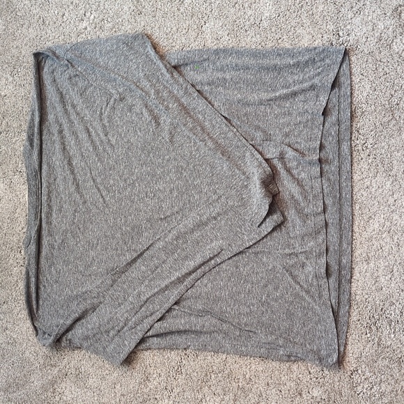 Madewell Long Sleeve Gray Crewneck Shirt Size Medium - Picture 3 of 4